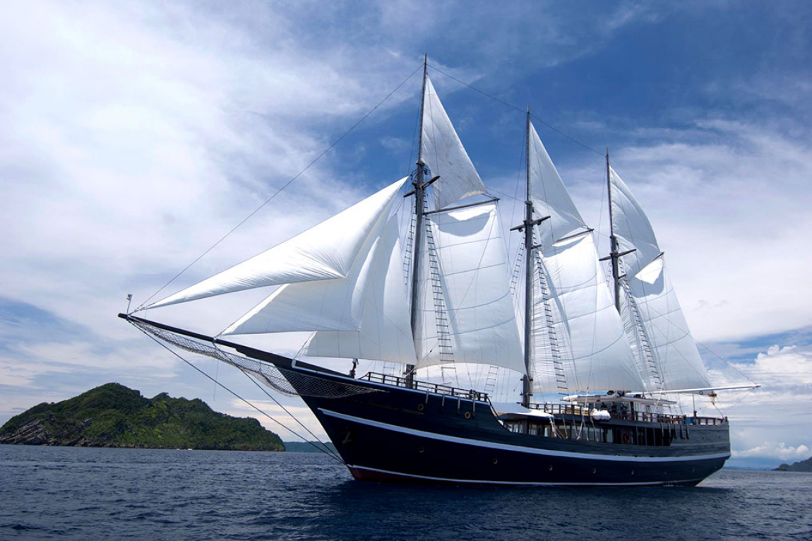 Dewi Nusantara Liveaboard