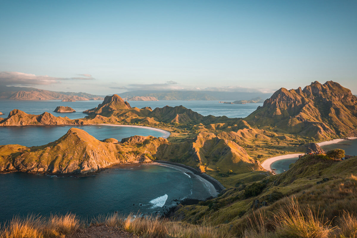 Adelaar Charters Cruising Indonesia