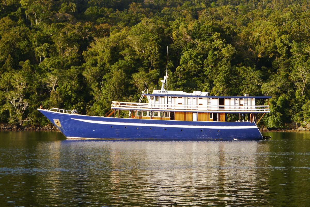 Ambai Liveaboard scuba diving in Raja Ampat