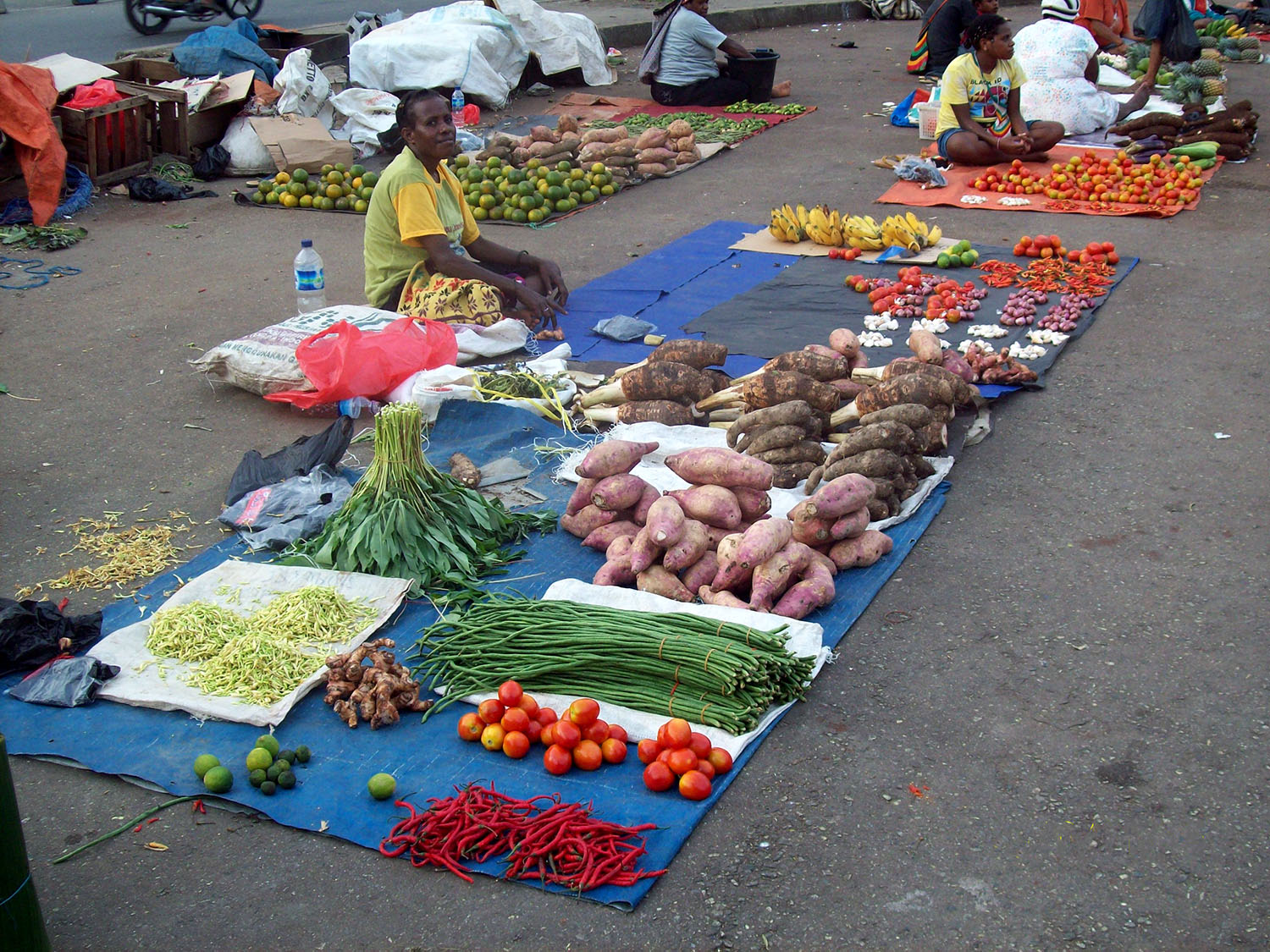 Market of the tribes of the Baliem Valley