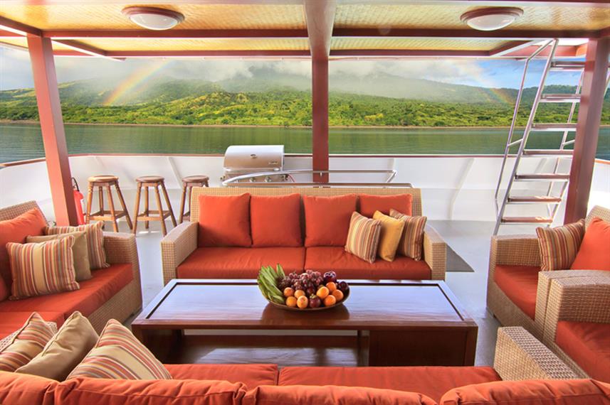 Dive cruises in Indonesia with Mermaid Liveaboard