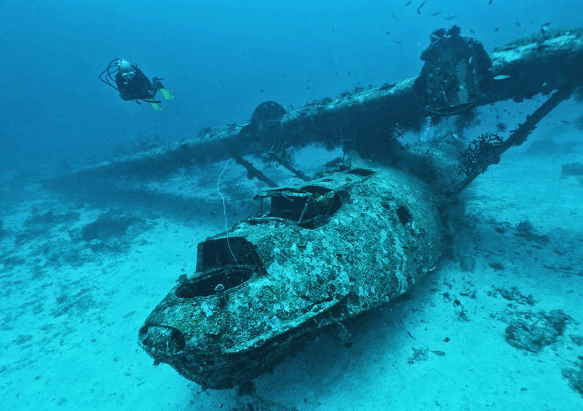 Wreck diving in Raja Ampat with Nataraja yacht