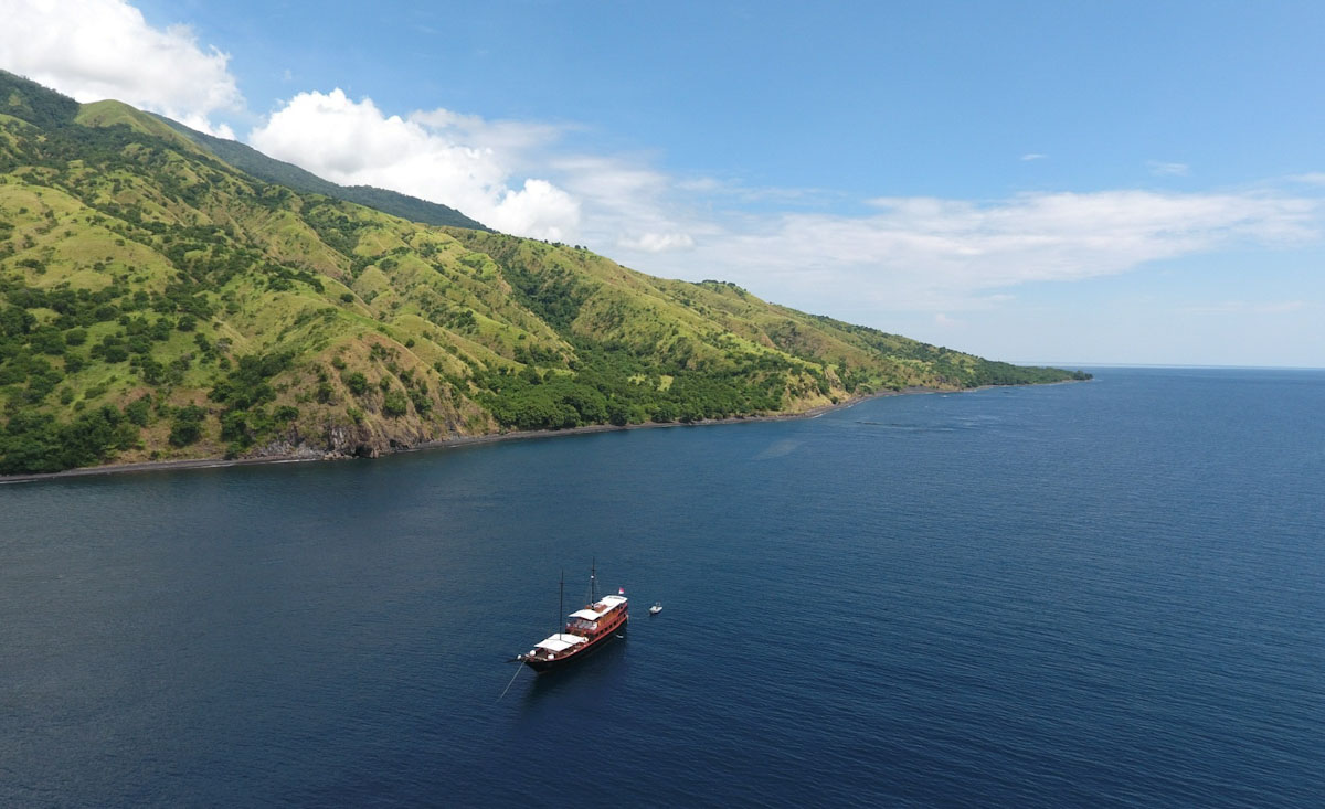 Samata luxury liveaboard in Banda Sea