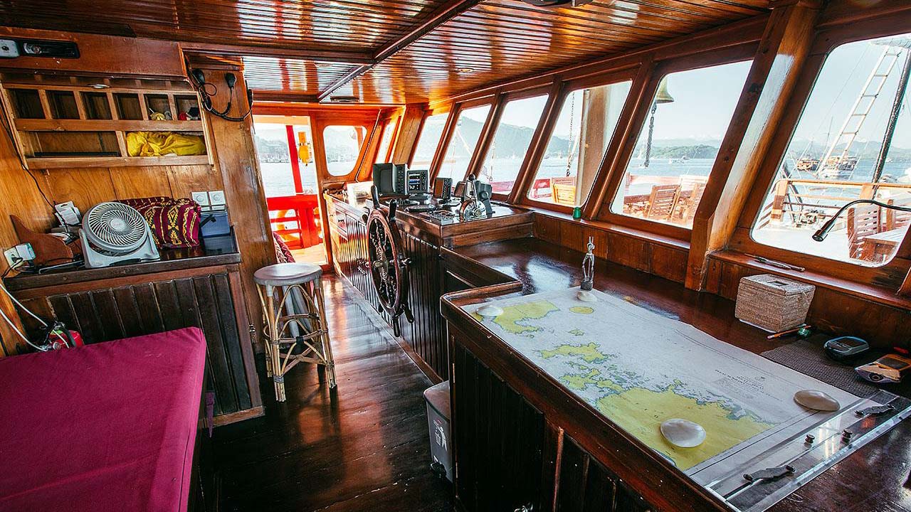 Dive cruises in Indonesia with Seven Seas 