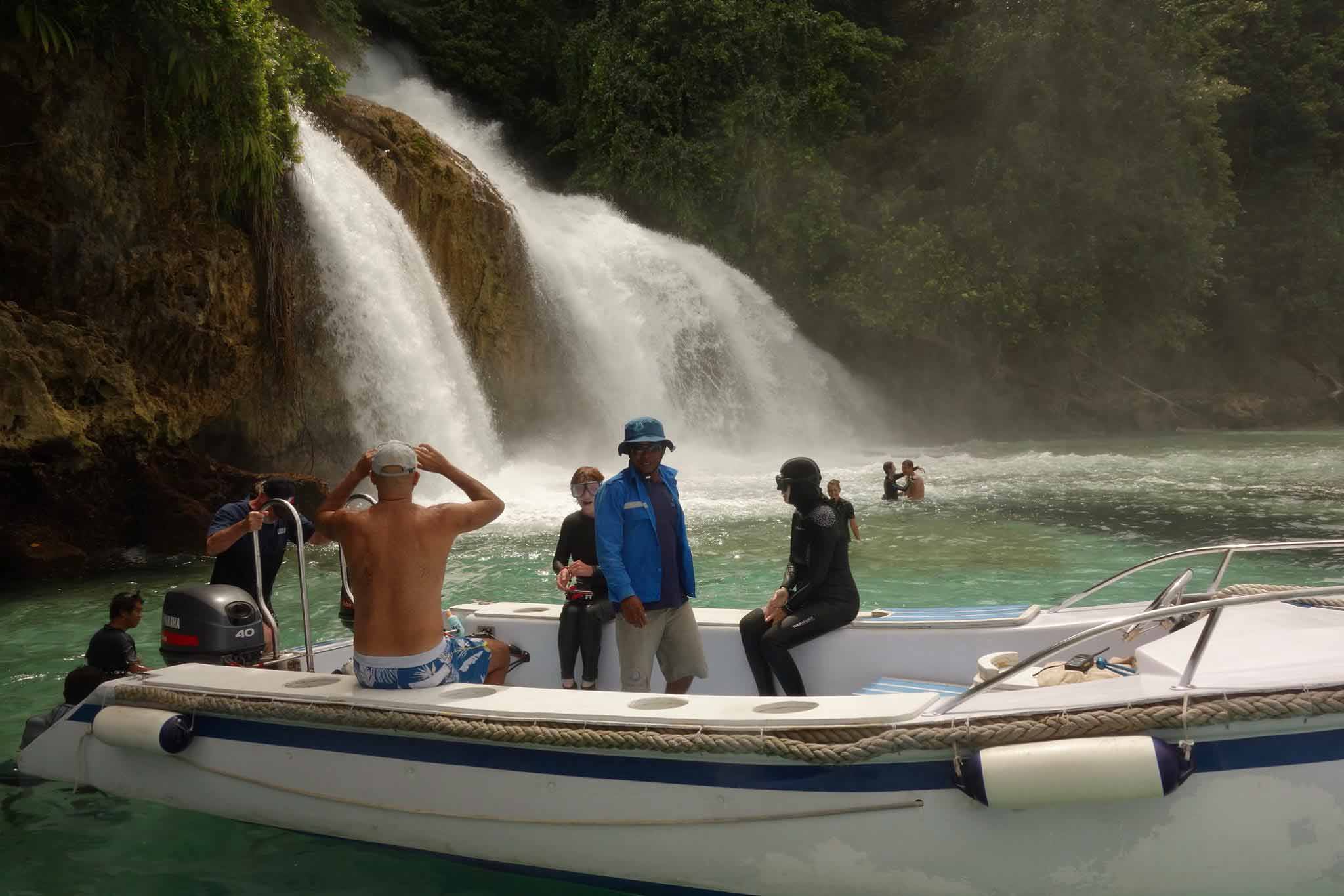 Tender boat of Dive Damai liveaboard in Triton Bay