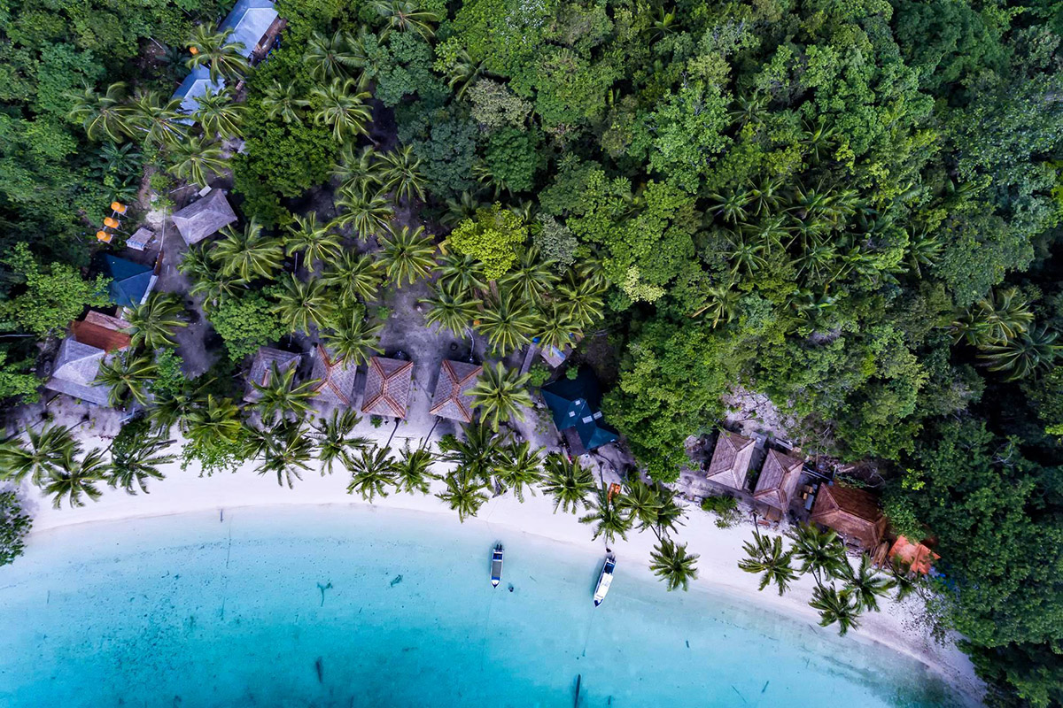 Resort settings of Triton Bay Divers